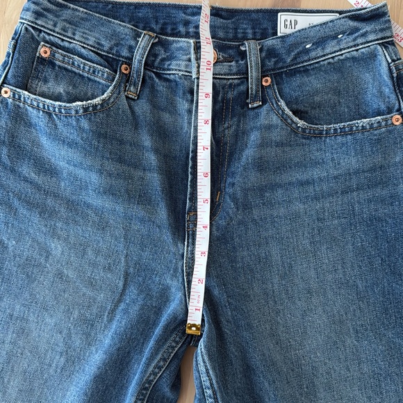 Gap High Rise Barrel Leg Jeans - Picture 5 of 10